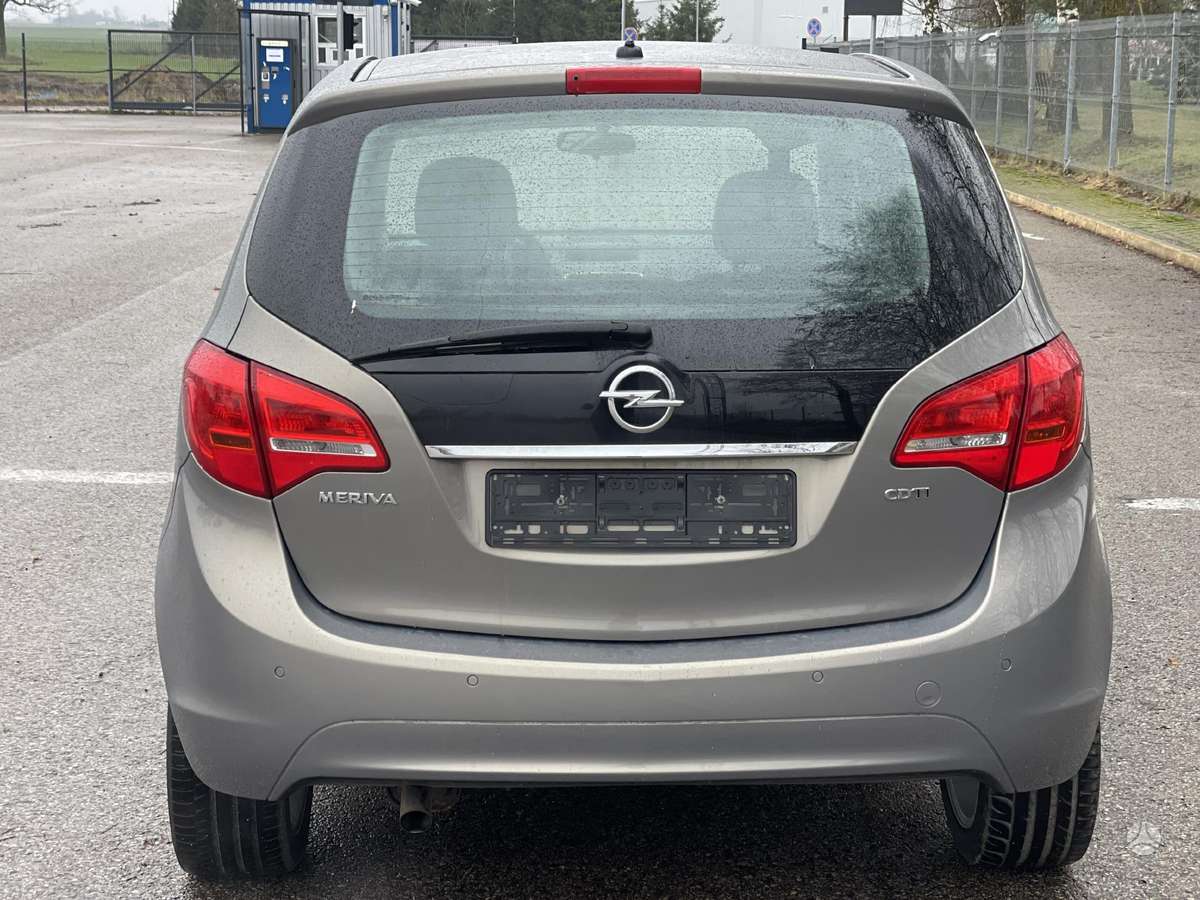 Opel Meriva 2011 — photo 9