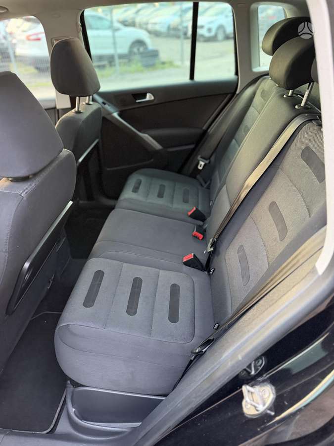 Volkswagen Tiguan 2009 — photo 21