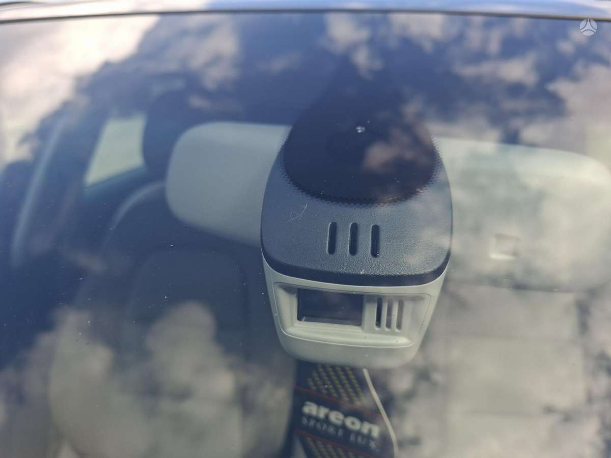 Audi A4 2011 — photo 7