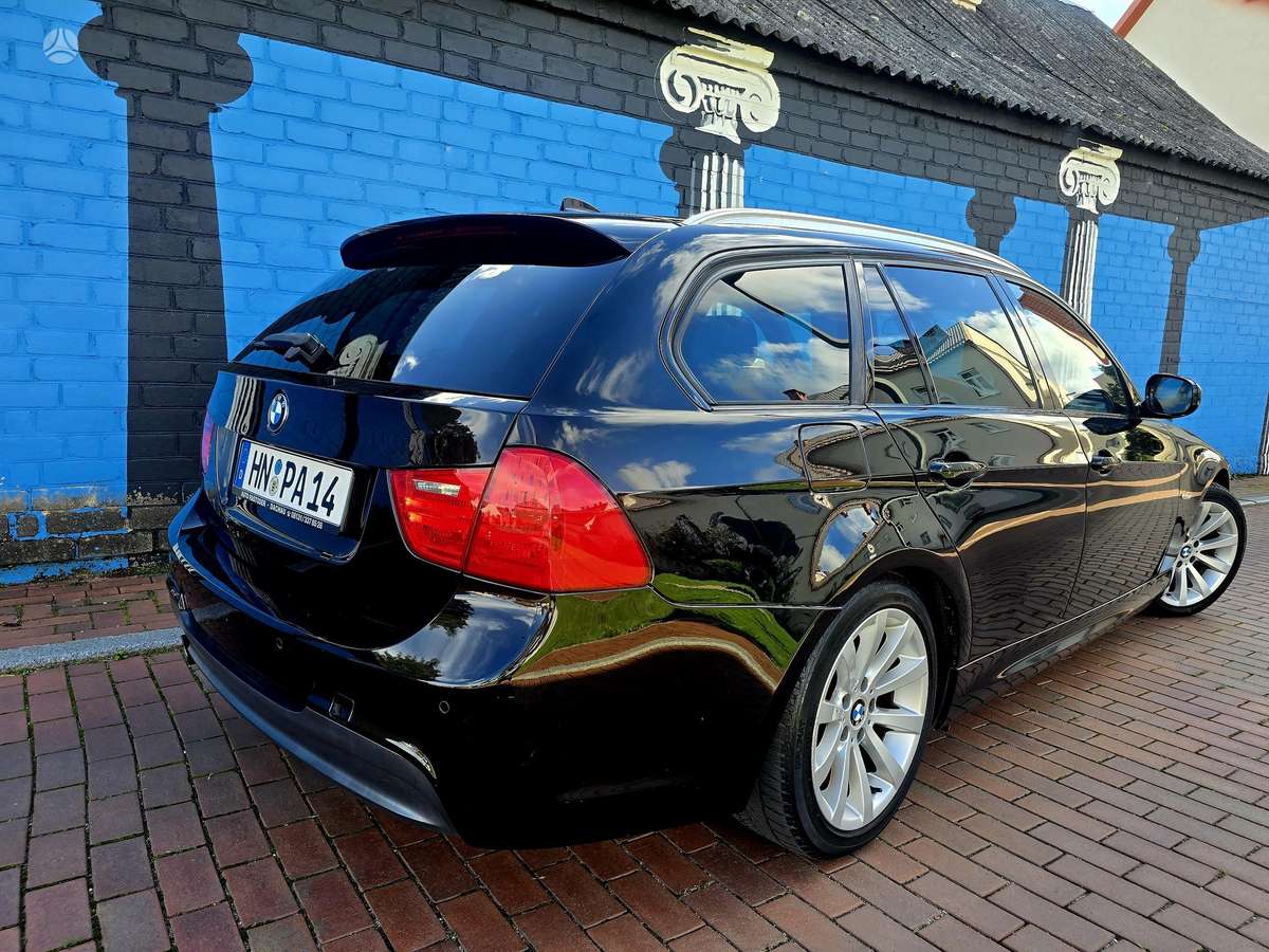 BMW 320 2011 — photo 6