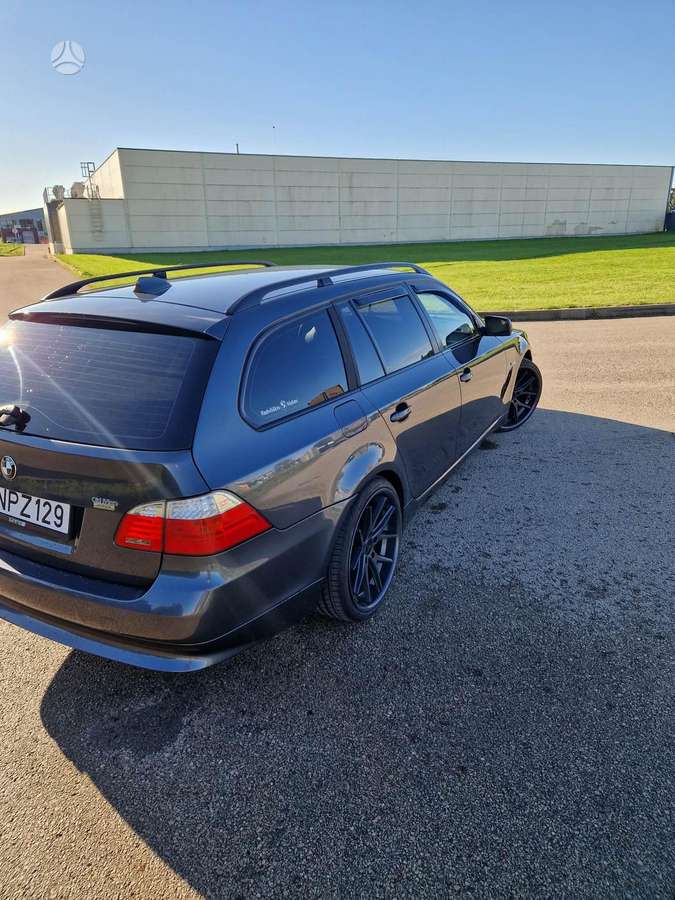 BMW 525 2009 — двигун 2500 cm³, 190 HP (140kW)