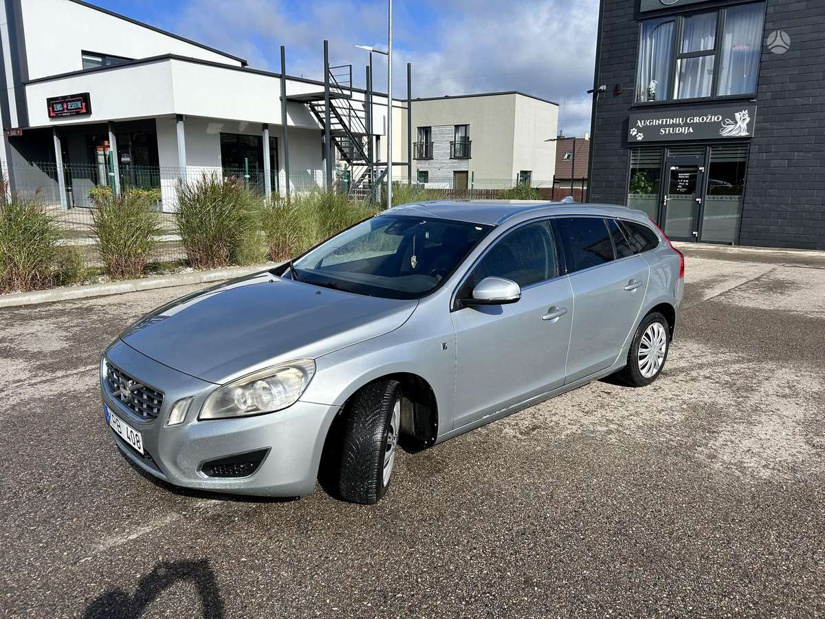 Volvo V60 2012 — vehicle for AFU Ukraine