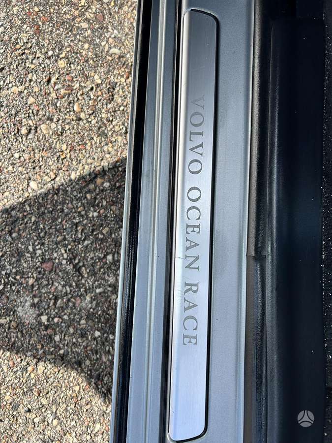 Volvo V60 2012 — photo 10