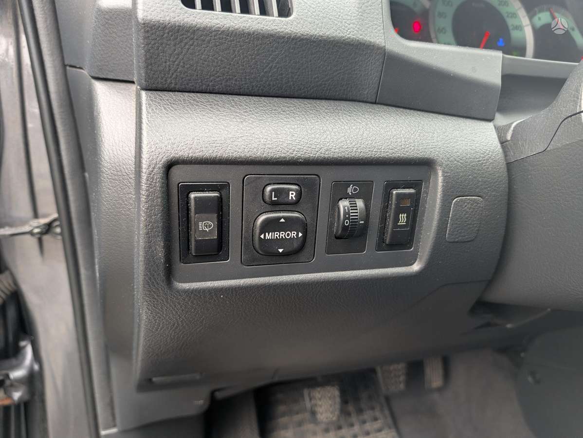 Toyota Corolla 2007 — photo 13