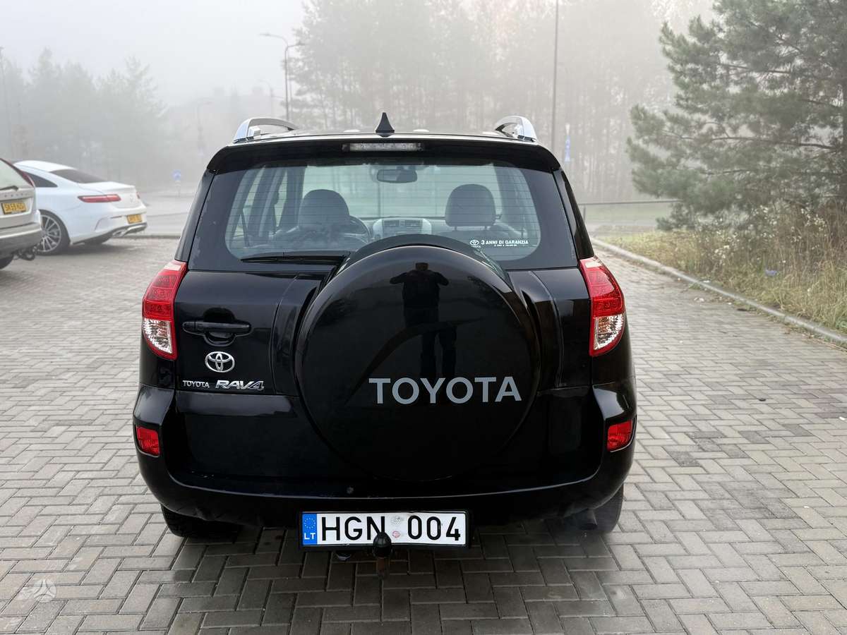 Toyota RAV4 2008 — engine 2231 cm³, 136 HP (100kW)