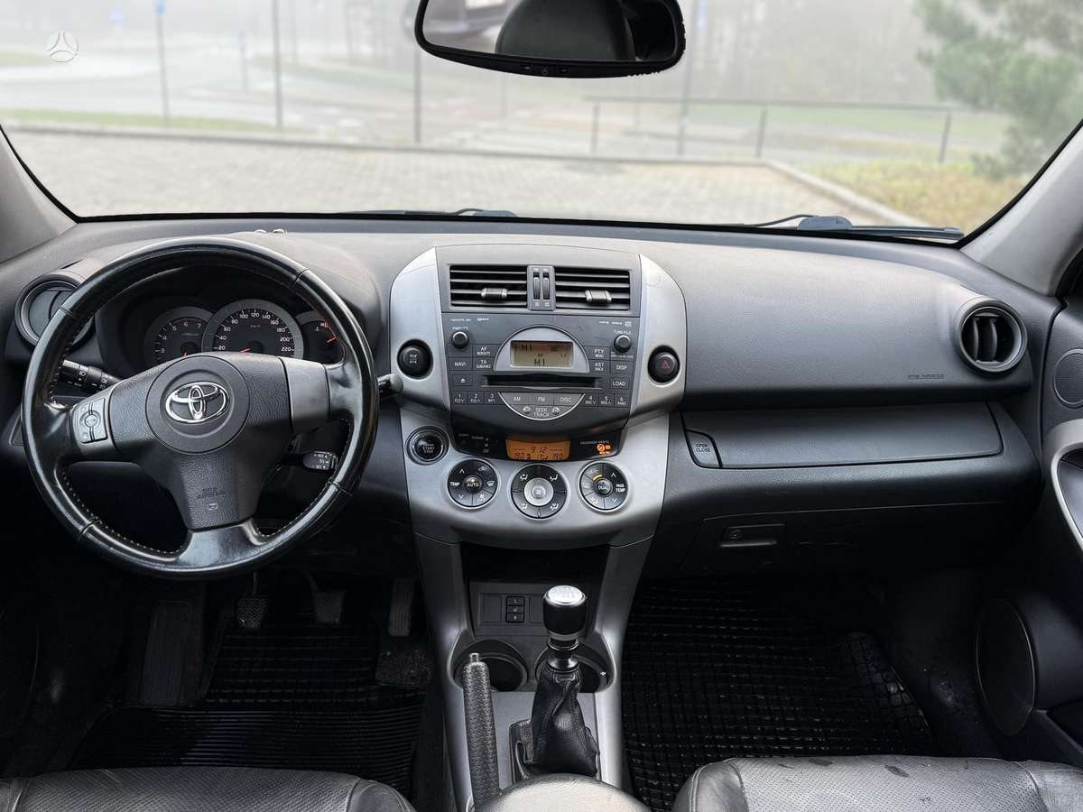 Toyota RAV4 2008 — photo 7