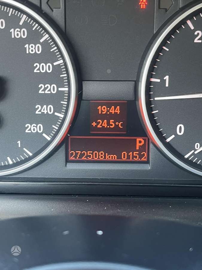 BMW 320 2008 — photo 20