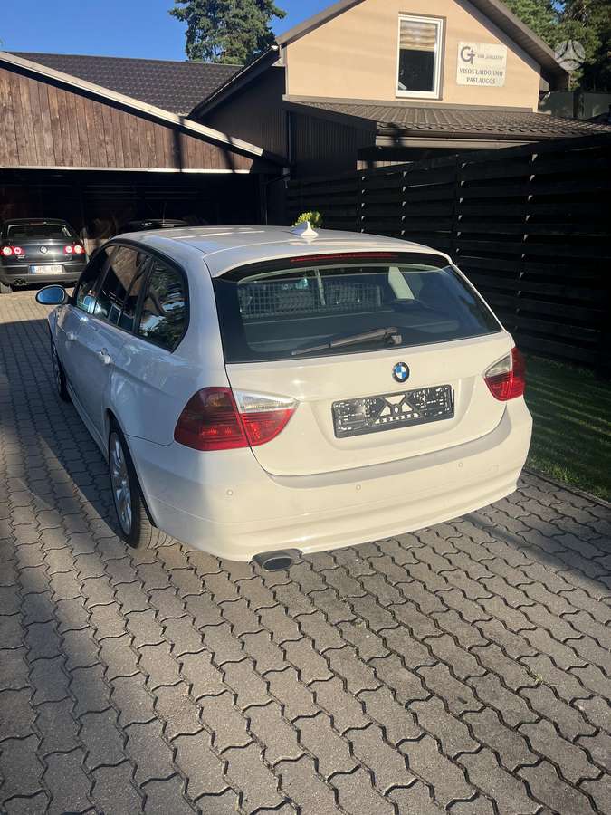 BMW 320 2008 — engine 1995 cm³, 177 HP (130kW)