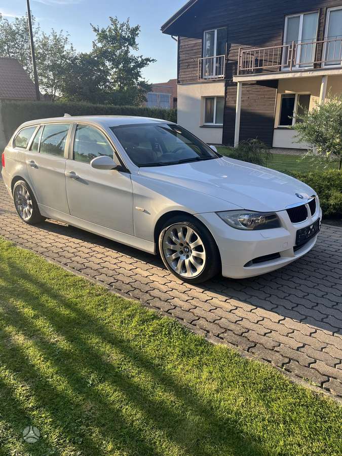 BMW 320 2008 — photo 6