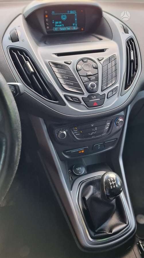 Ford B-MAX 2015 — photo 16