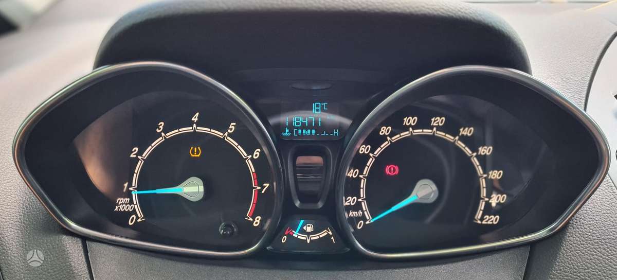 Ford B-MAX 2015 — photo 17
