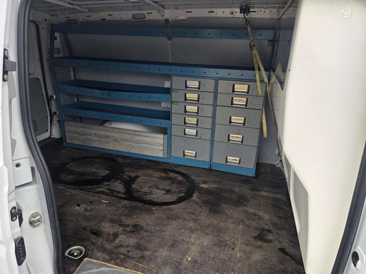 Mercedes-Benz Vito 2010 — photo 12