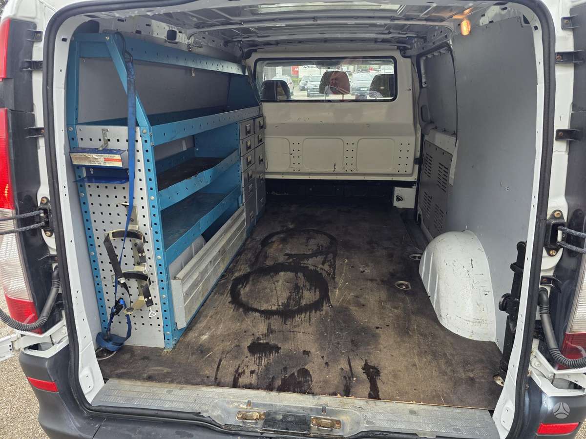 Mercedes-Benz Vito 2010 — photo 13