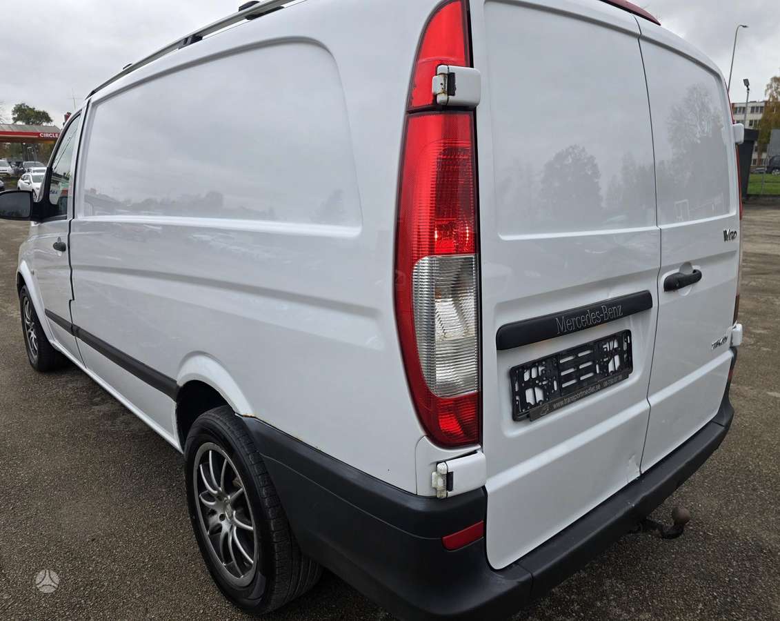Mercedes-Benz Vito 2010 — interior