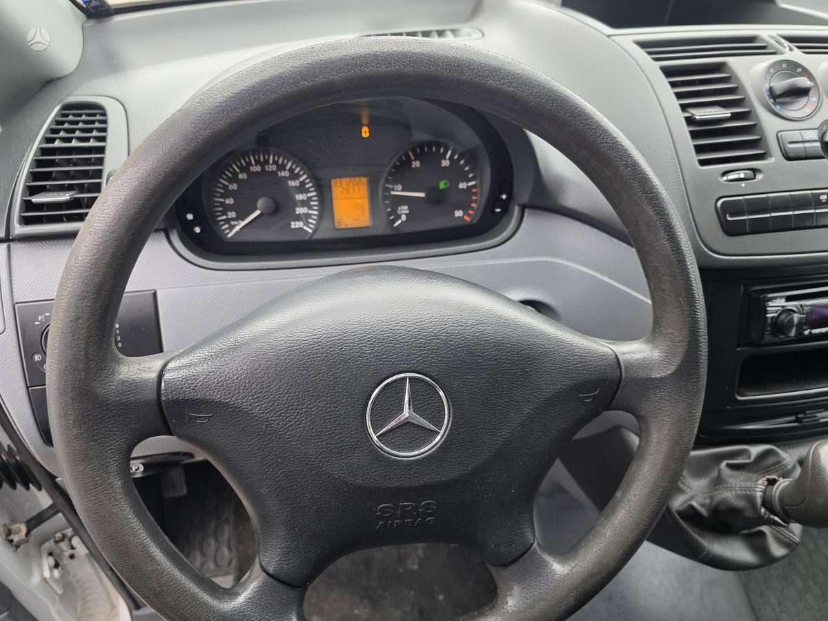 Mercedes-Benz Vito 2010 — photo 8