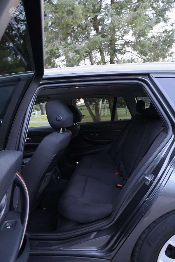 BMW 320 2013 — photo 13