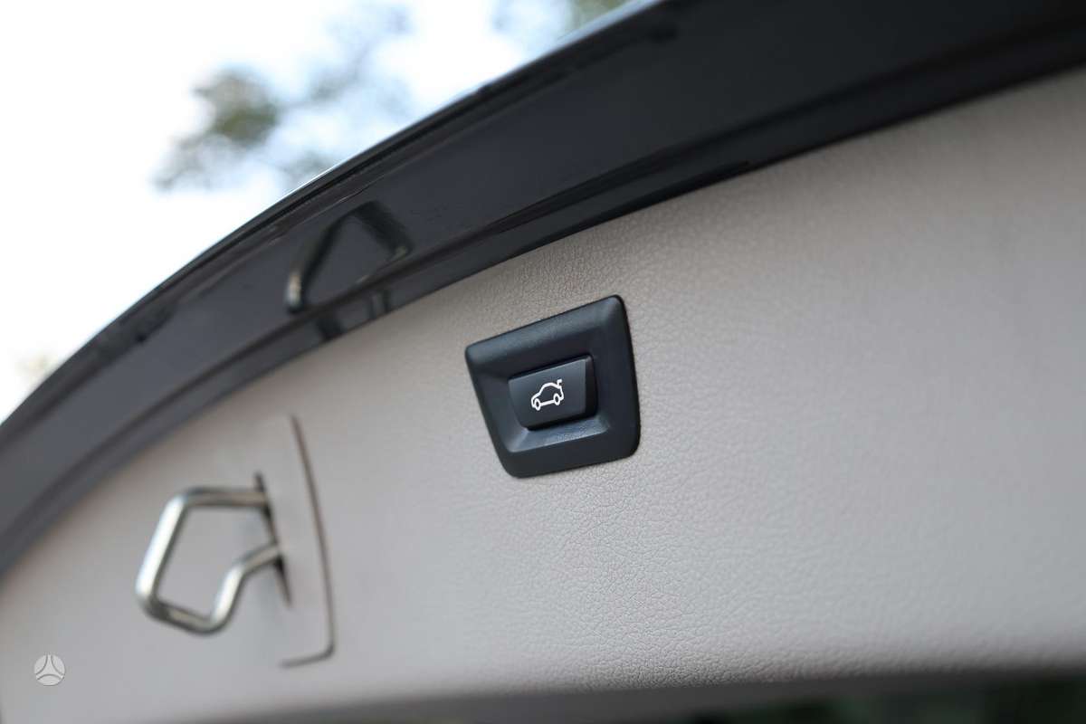 BMW 320 2013 — photo 21