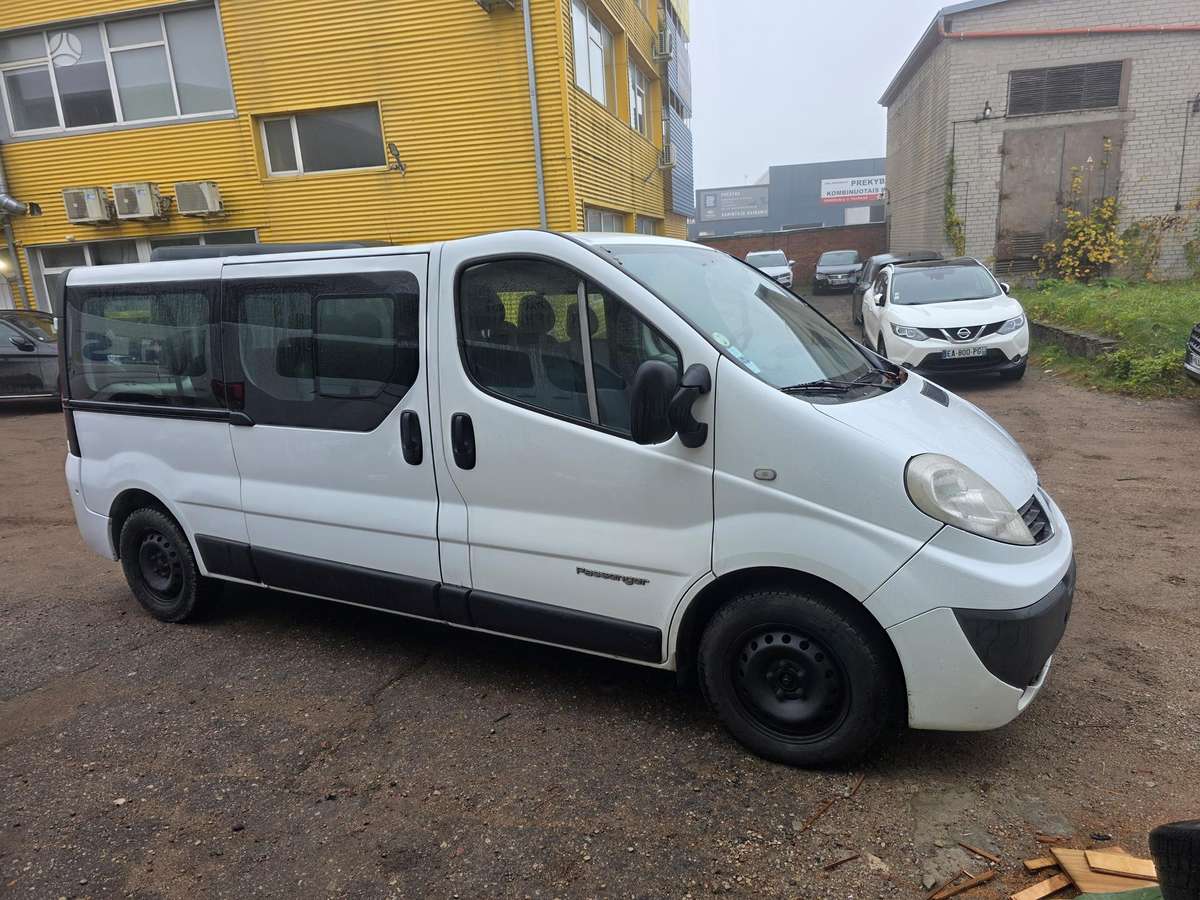 Renault Trafic 2012 — photo 5