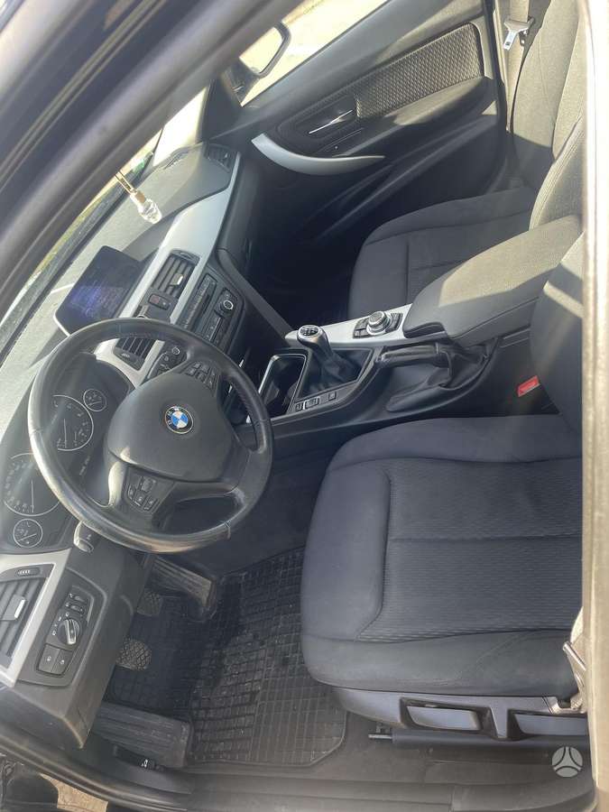 BMW 316 2012 — photo 9