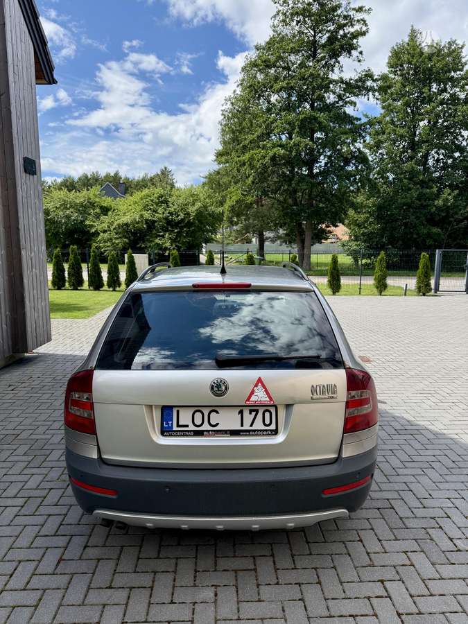 Skoda Octavia 2008 — engine 1968 cm³, 140 HP (103kW)