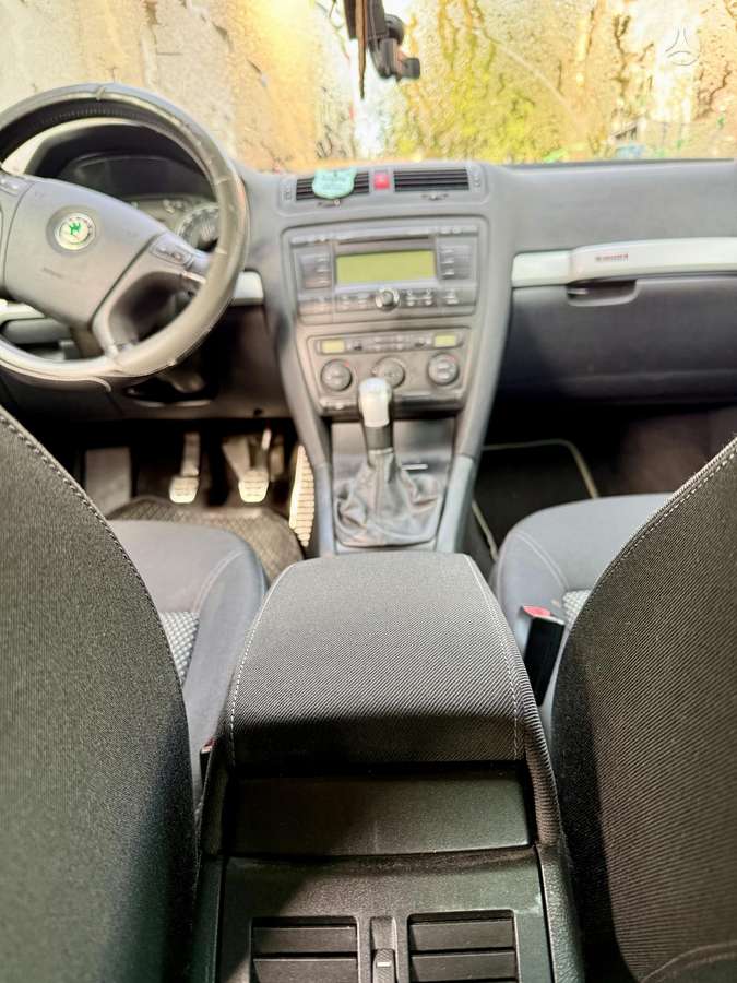 Skoda Octavia 2008 — photo 8