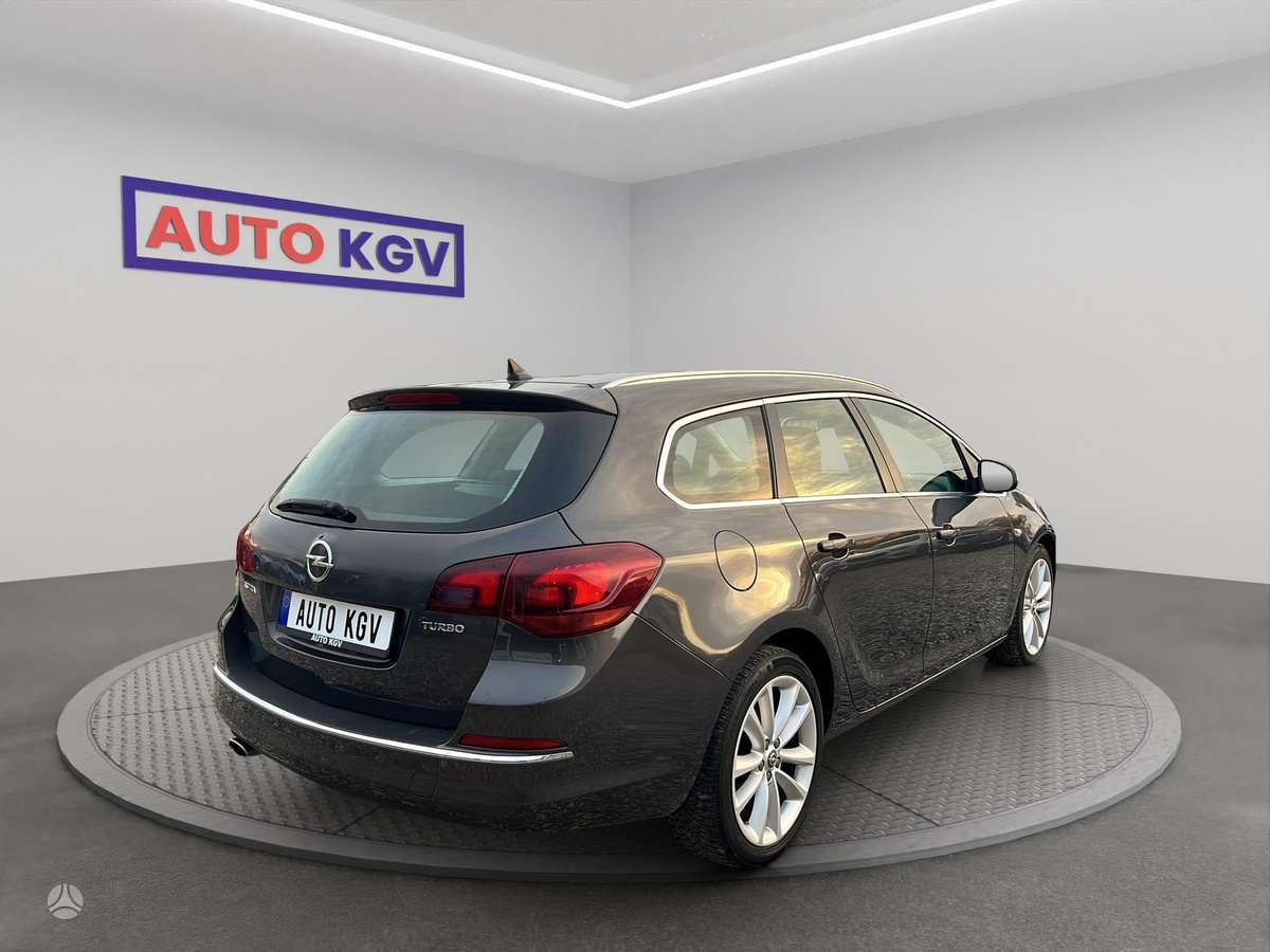 Opel Astra 2014 — photo 5