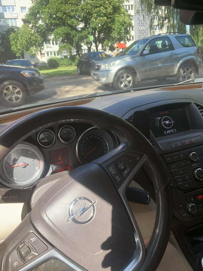 Opel Insignia 2009 — photo 5