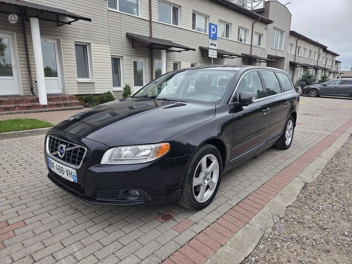 Volvo V70, 2011 — vehicle for AFU from Europe