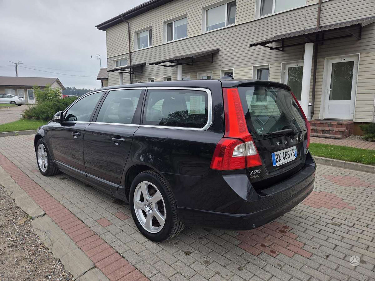 Volvo V70 2011 — photo 6