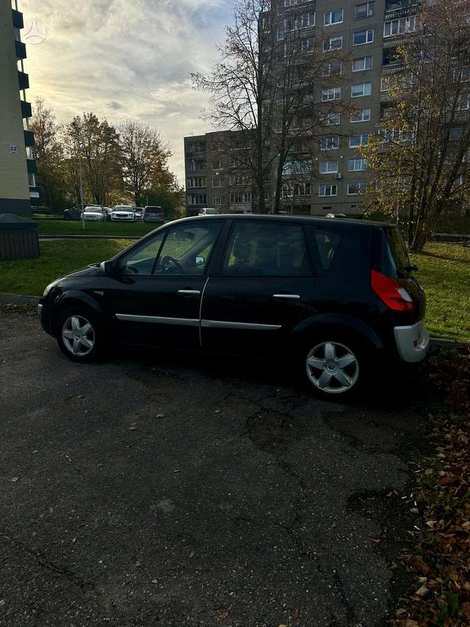 Renault Scenic 2007 — rear view
