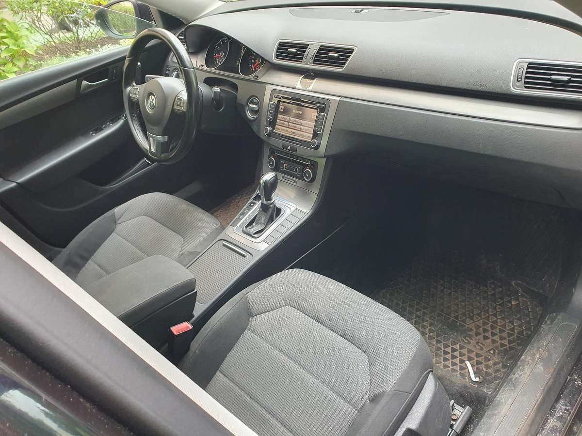 Volkswagen Passat 2012 — photo 6