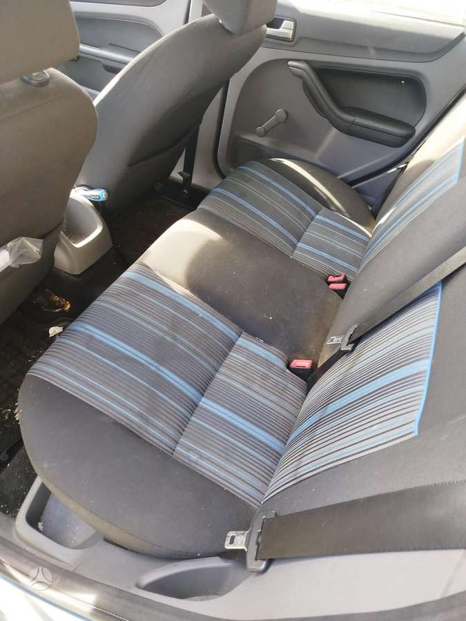 Ford Focus 2008 — photo 11