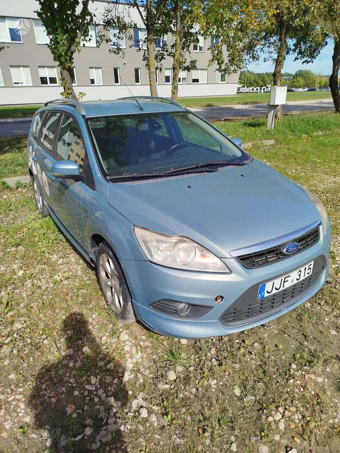 Ford Focus 2008 — rear view