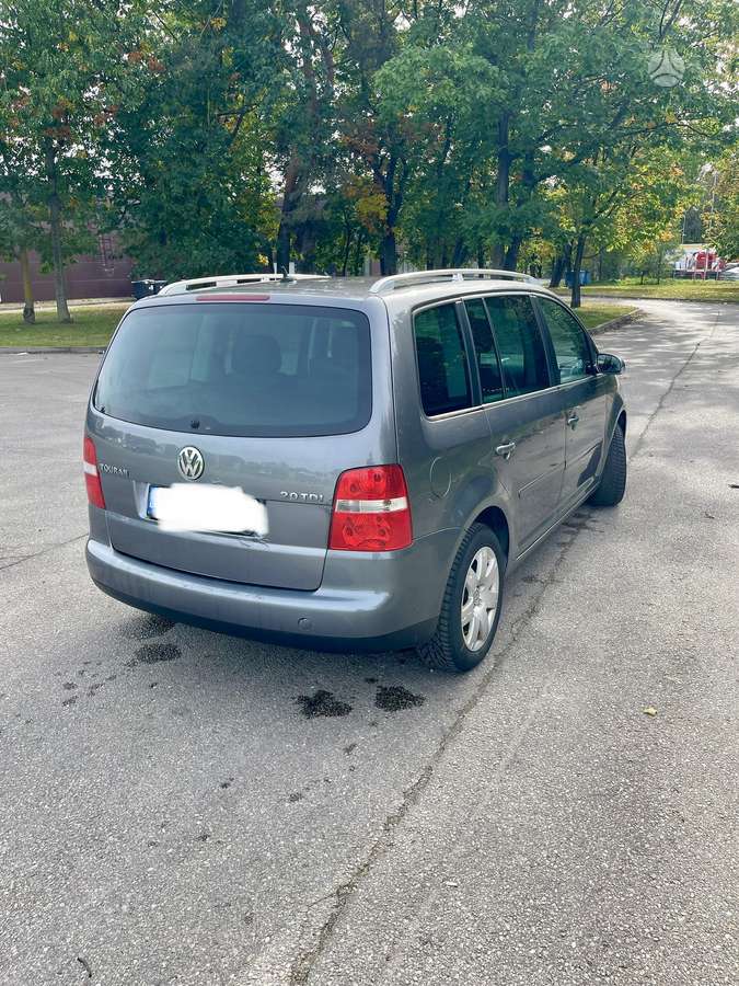 Volkswagen Touran 2005 — двигун 2000 cm³, 140 HP (103kW)