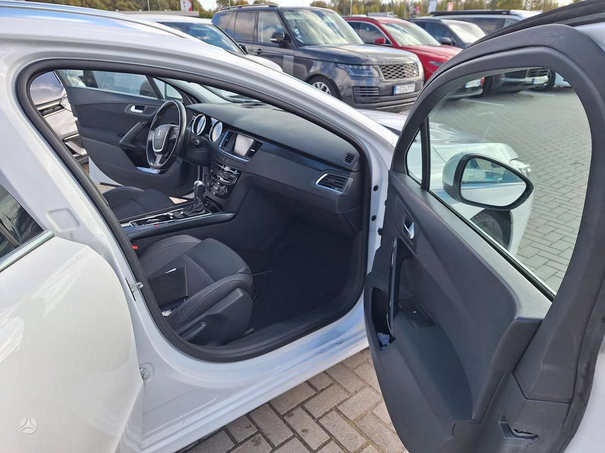 Peugeot 508 2015 — photo 11