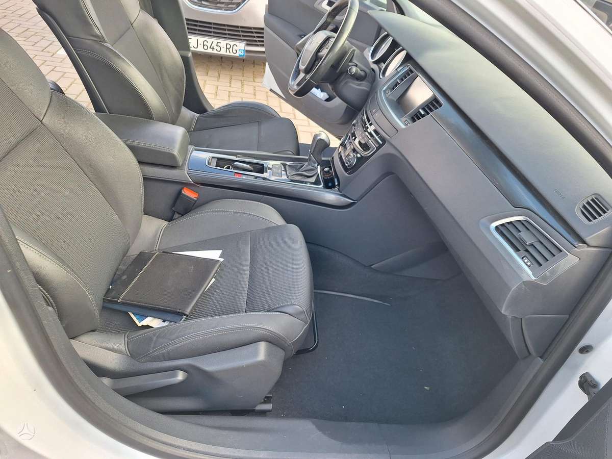 Peugeot 508 2015 — photo 12