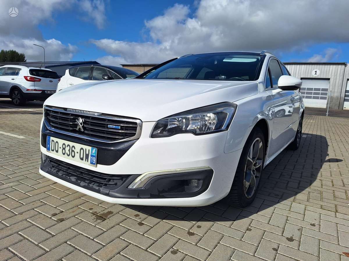 Peugeot 508 2015 — rear view