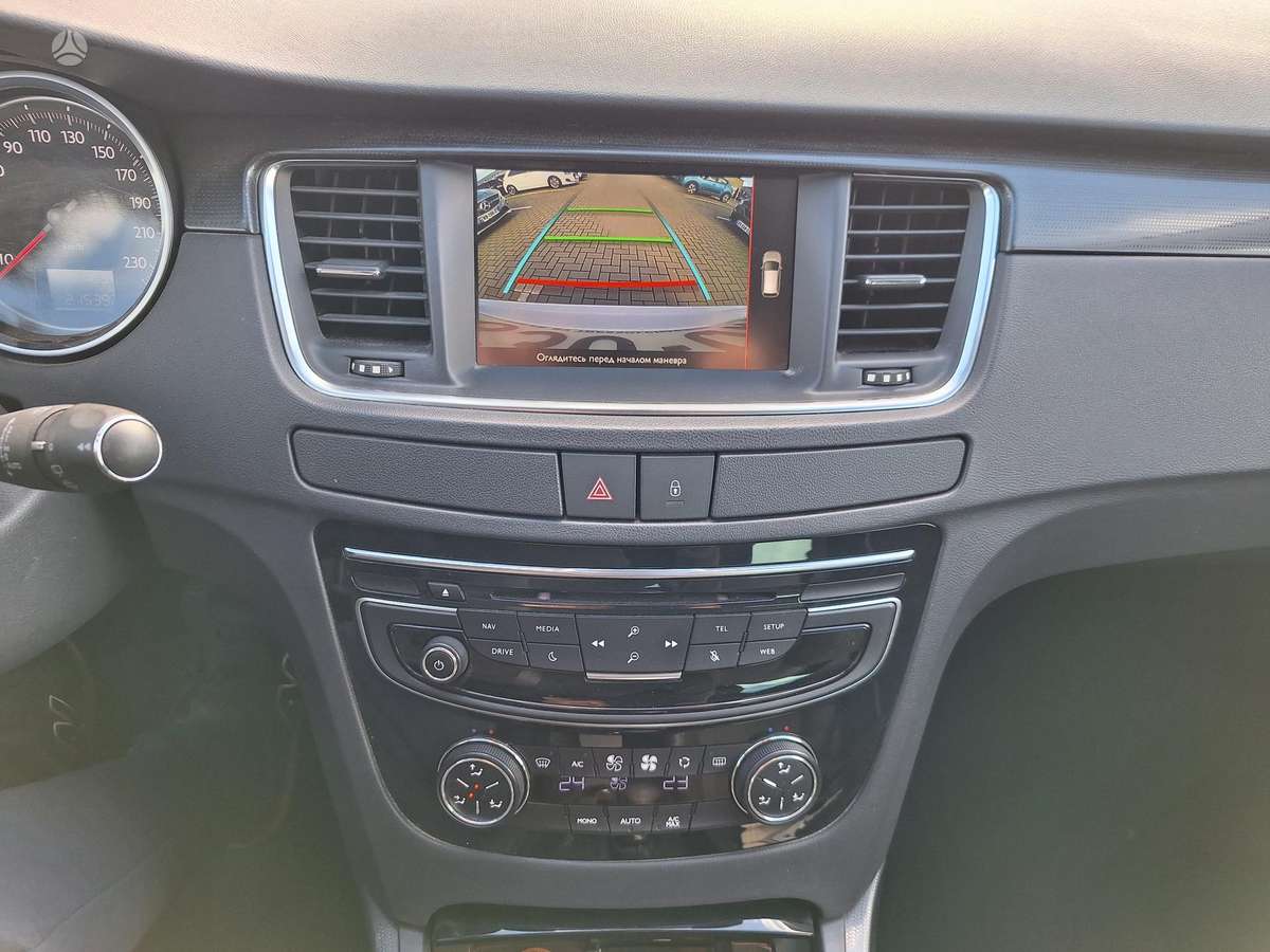 Peugeot 508 2015 — photo 22