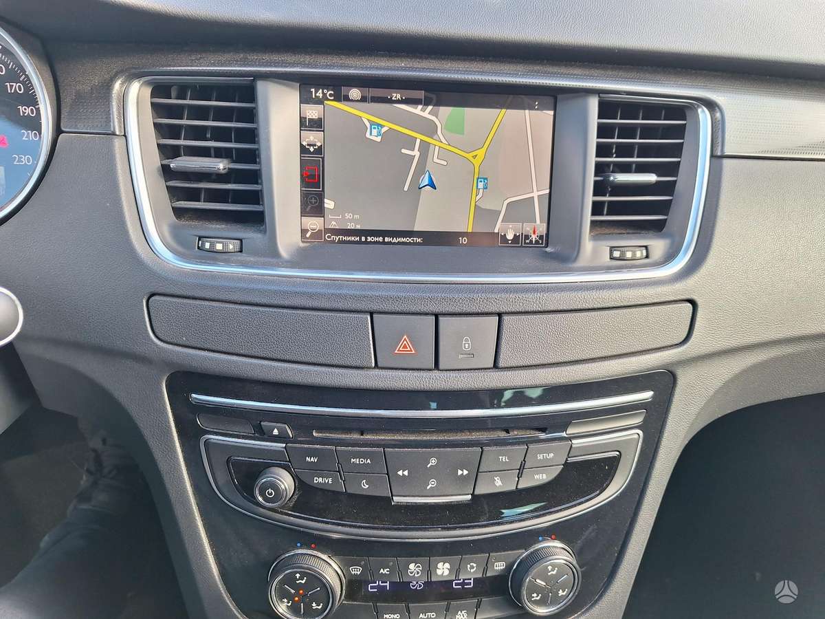 Peugeot 508 2015 — photo 25