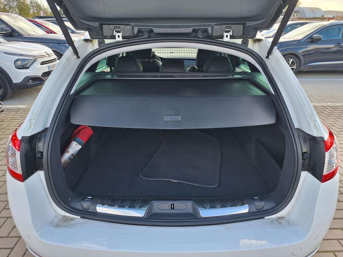 Peugeot 508 2015 — photo 9