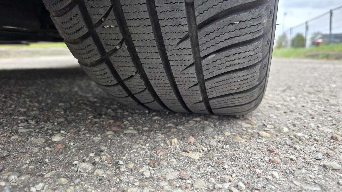 Ford S-MAX 2012 — photo 14