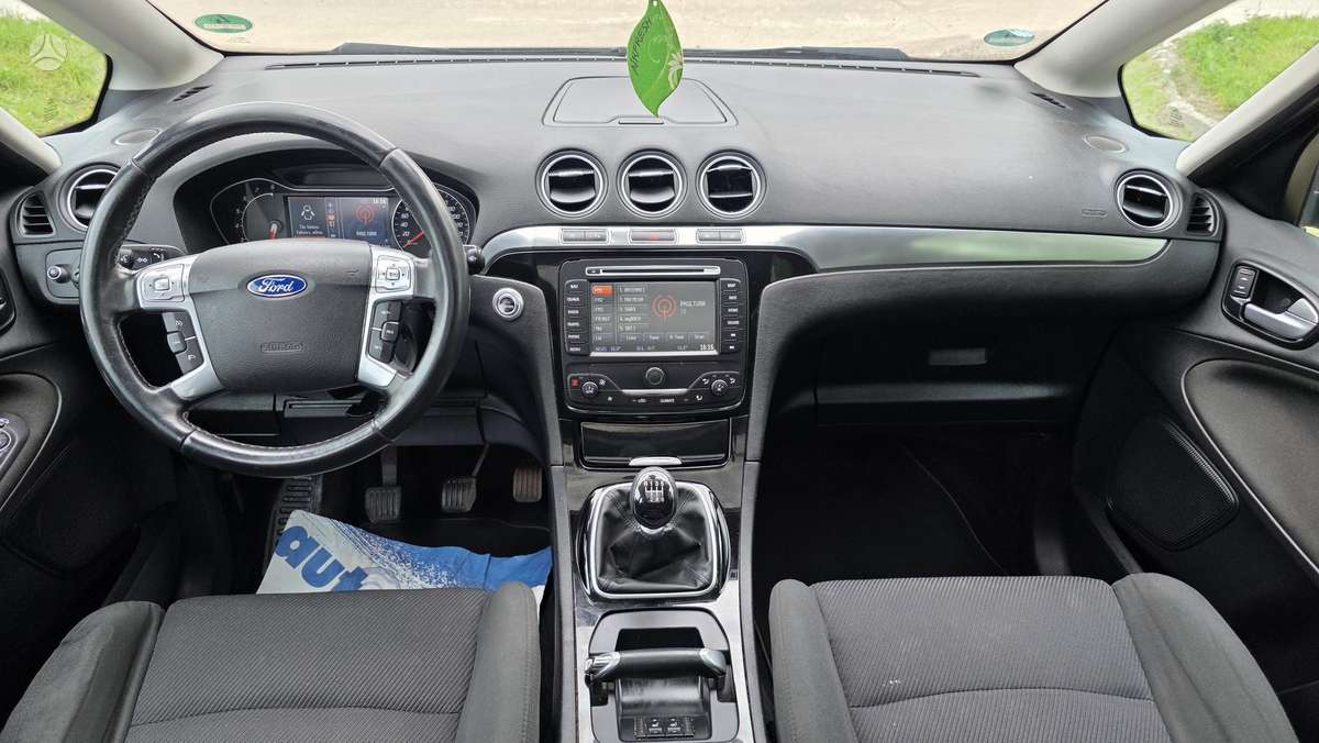 Ford S-MAX 2012 — photo 20