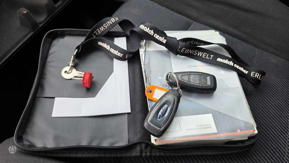 Ford S-MAX 2012 — photo 44
