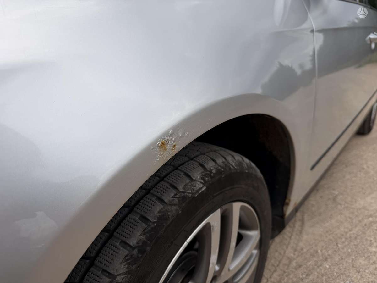 Volkswagen Passat 2010 — photo 14
