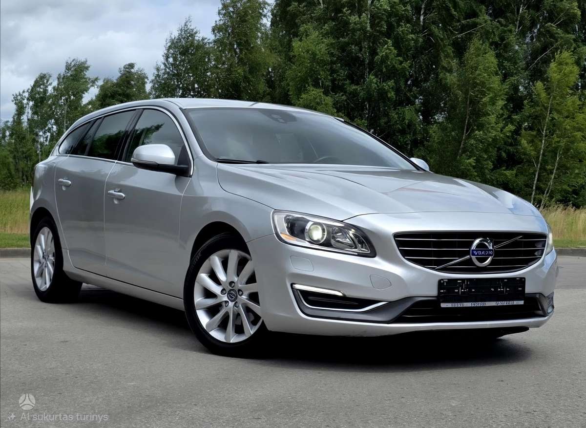 Volvo V60 2014 — салон