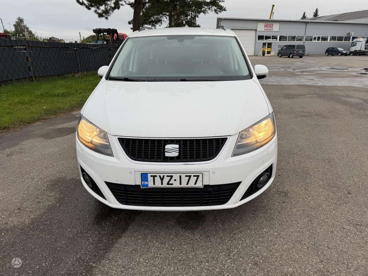 Seat Alhambra 2013 — interior