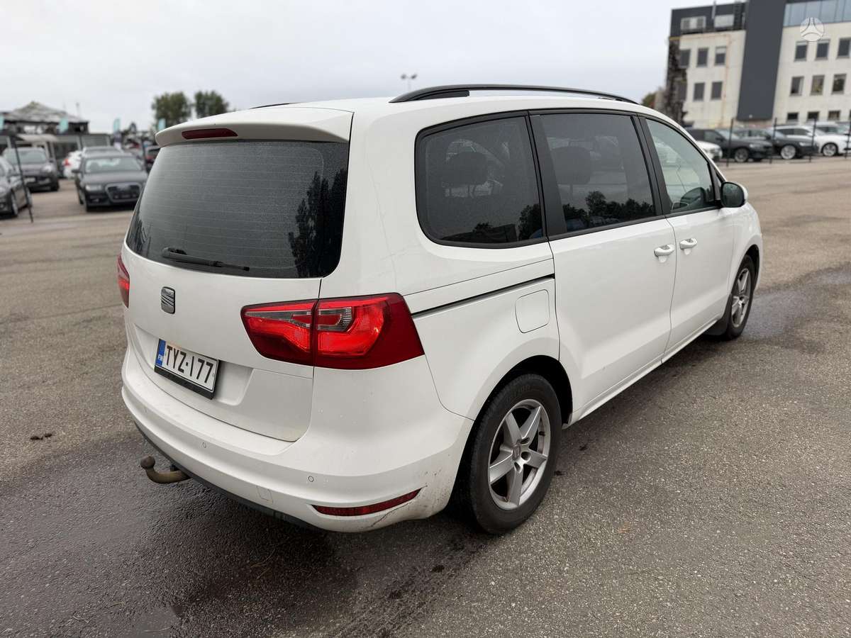 Seat Alhambra 2013 — photo 6