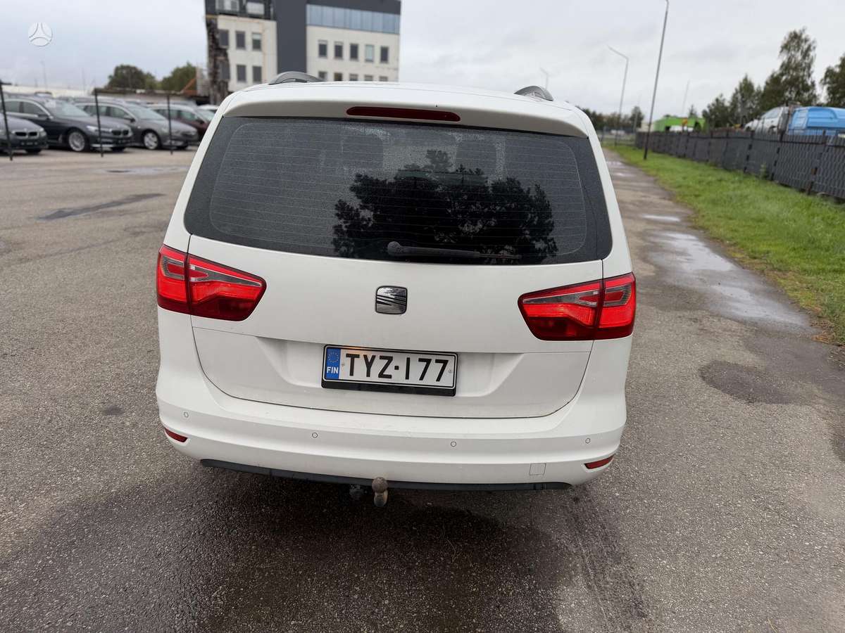 Seat Alhambra 2013 — photo 7