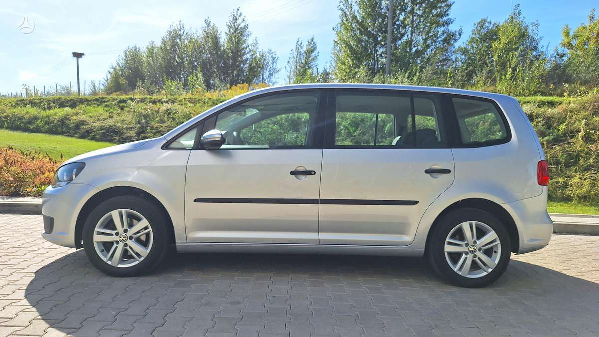 Volkswagen Touran 2013 — фото 36