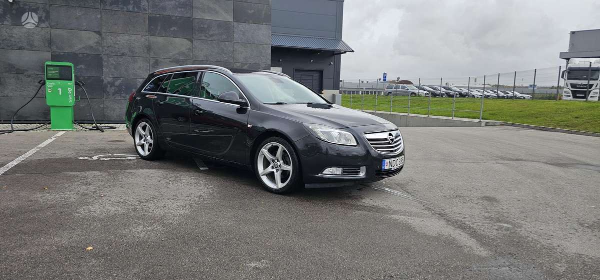Opel Insignia 2012 — авто для ЗСУ з Європи